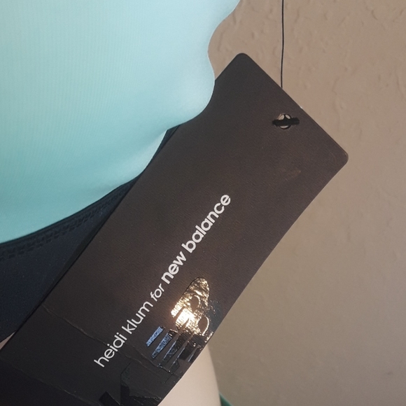 New Balance sports bra - Picture 5 of 6